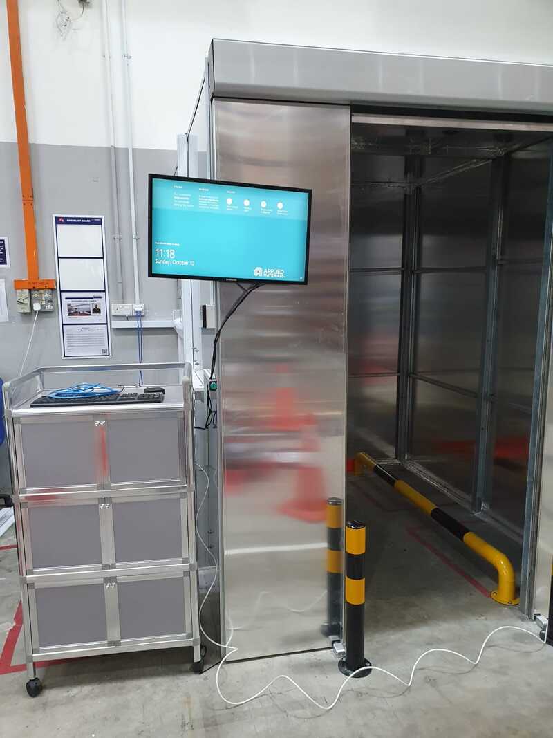 Applied Materials RFID Scanning Chamber with Auto Sliding Doors